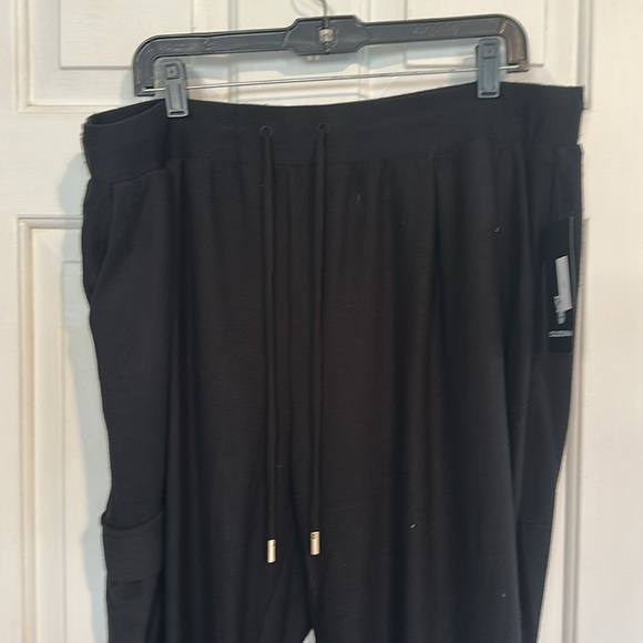 NWT Coldesina black sweatpants size 1x - Picture 2 of 5